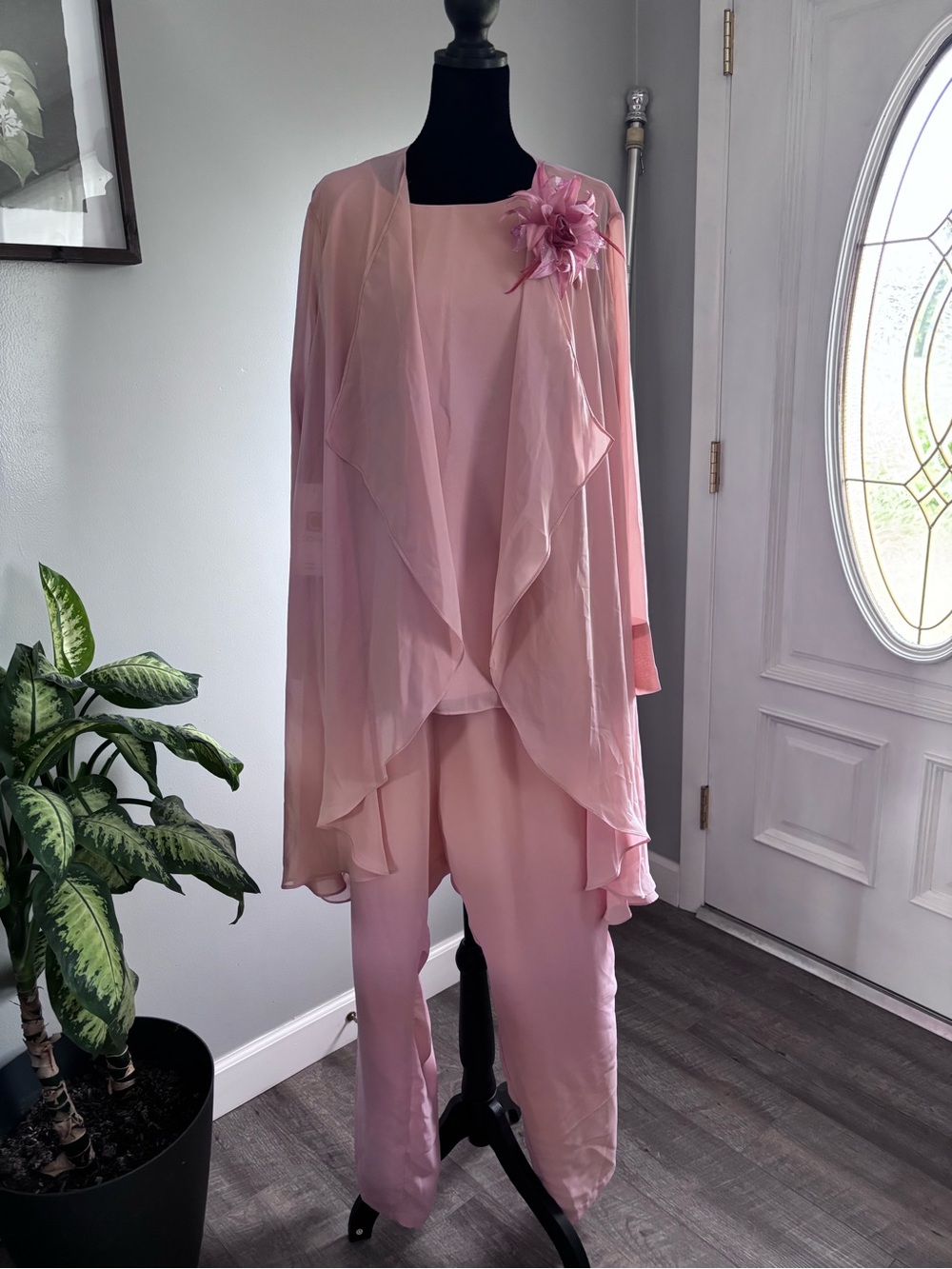 Chiffon Layered Pink Women's pantsuit Set with Floral Accent